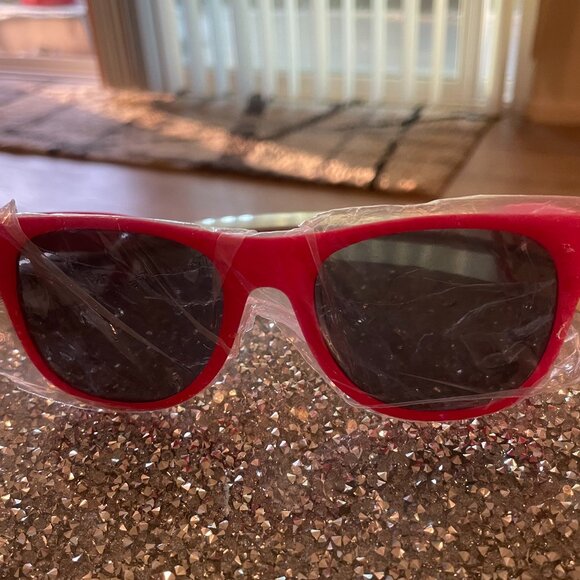🤑SOLD🤑NWT BACARDI UV400 SHADES - Picture 3 of 6